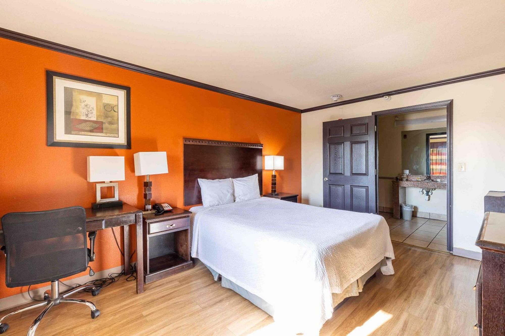 Days Inn By Wyndham Oklahoma City/Moore Dış mekan fotoğraf