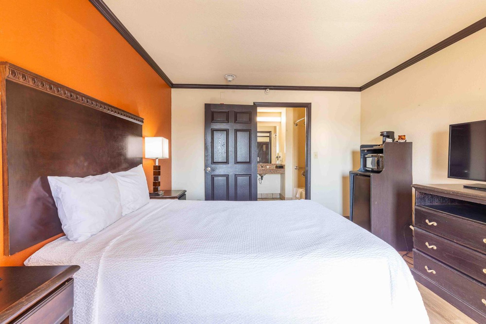 Days Inn By Wyndham Oklahoma City/Moore Dış mekan fotoğraf