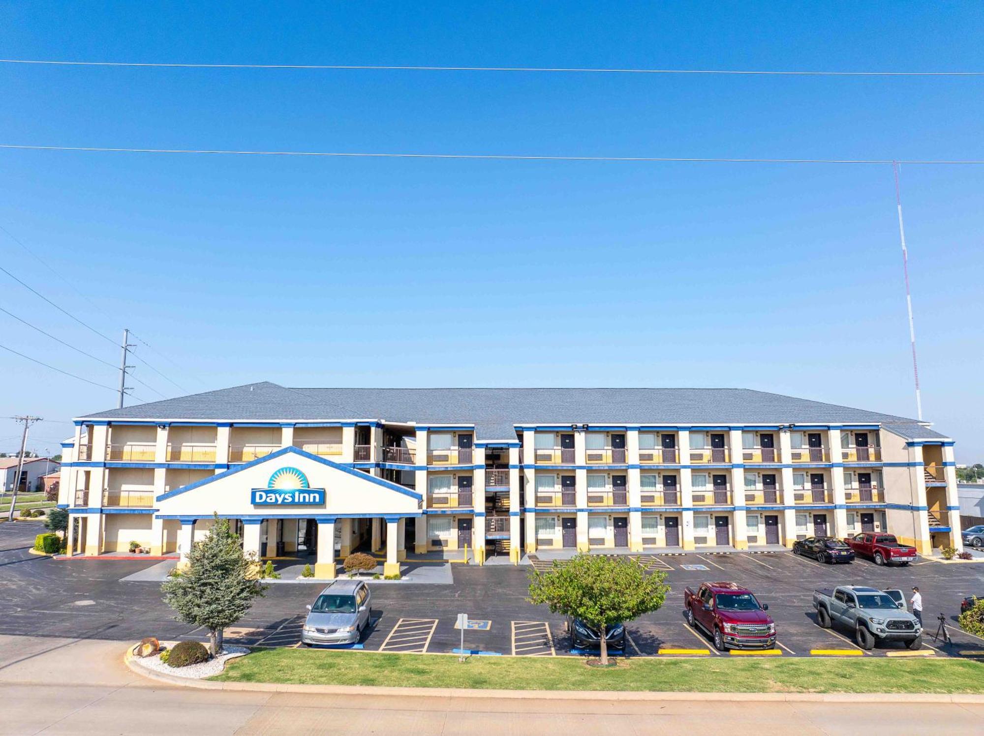Days Inn By Wyndham Oklahoma City/Moore Dış mekan fotoğraf
