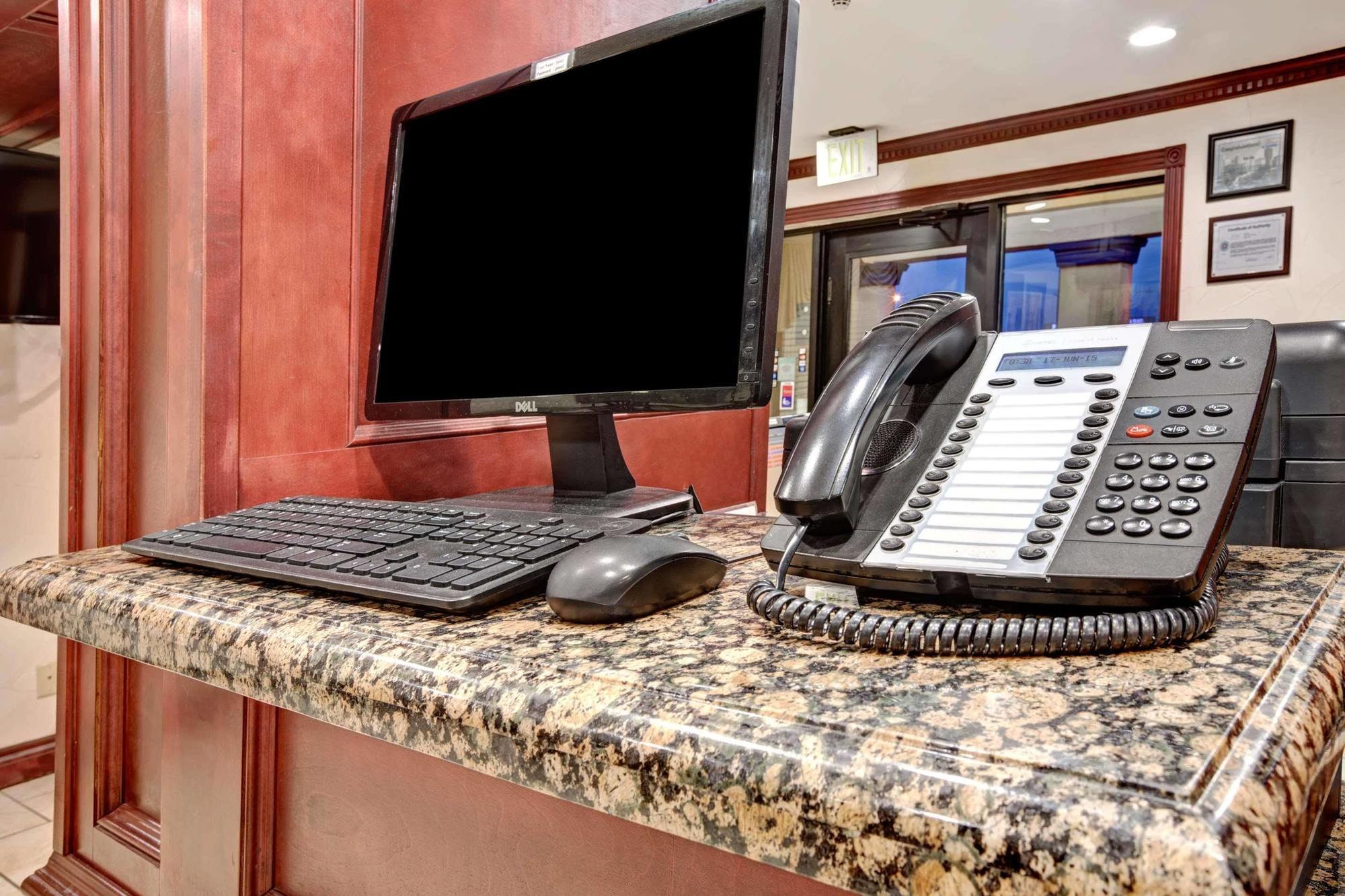 Days Inn By Wyndham Oklahoma City/Moore Dış mekan fotoğraf
